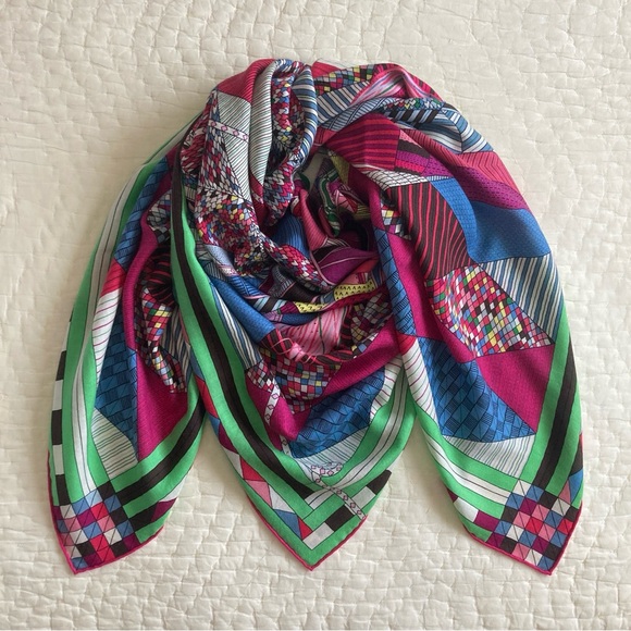 NWT Hermes Patchwork Horse Cashmere Silk Shawl Scarf - Picture 8 of 16